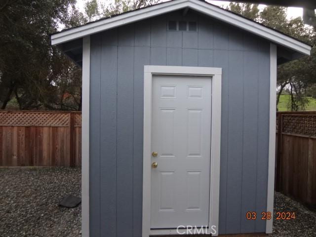 view of outbuilding