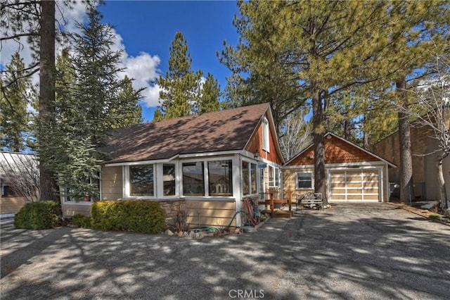 view of front of home featuring driveway