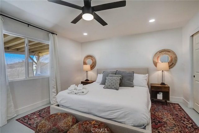 bedroom with ceiling fan