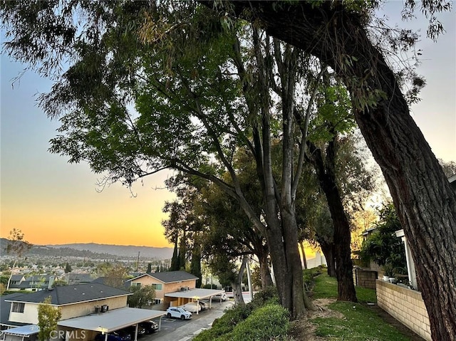 view of property's community featuring a mountain view