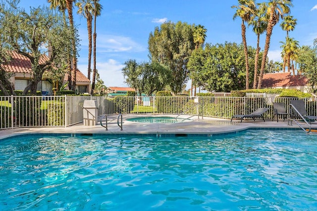 view of swimming pool