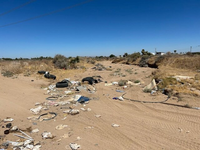 5755 Coyote Rd, Phelan, CA 92371 - photo 4