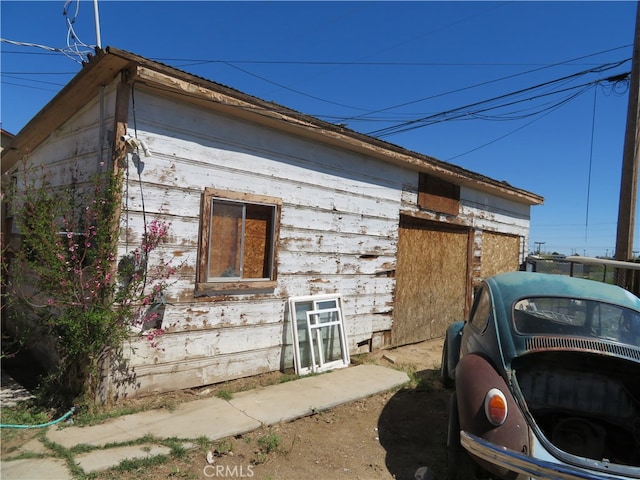 view of property exterior