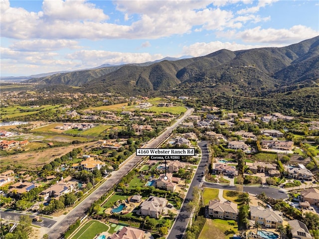 bird's eye view featuring a mountain view