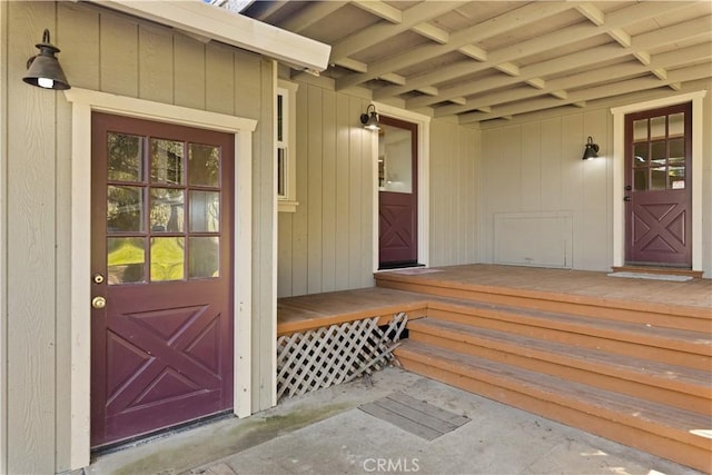 entrance to property with covered porch