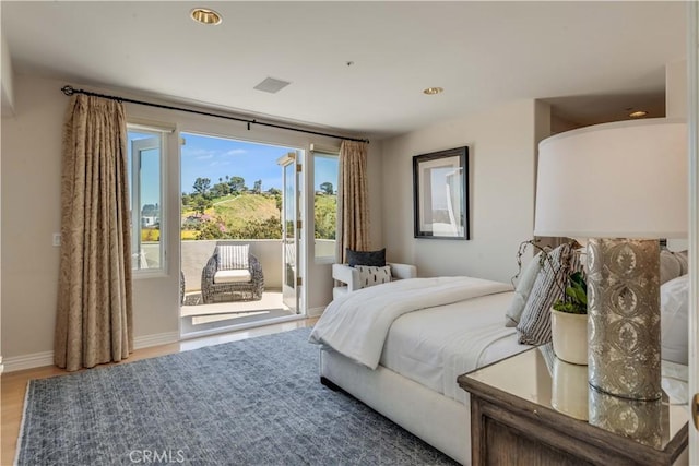 702 Via La Cuesta, Palos Verdes Estates, CA 90274 - bedroom featuring access to outside, baseboards, and light wood-style floors