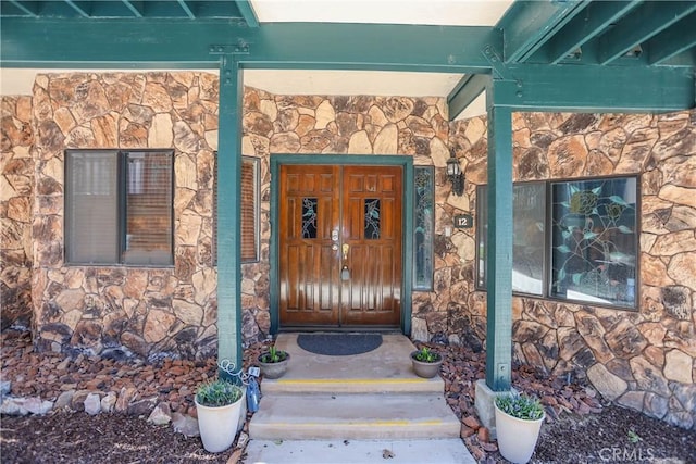 39802 Lakeview Dr Unit 12, Big Bear Lake, CA 92315 - entrance to property with stone siding