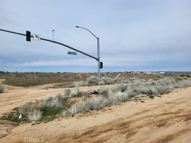 Listing photo 3 for 0 Caliente Rd, Hesperia CA 92344