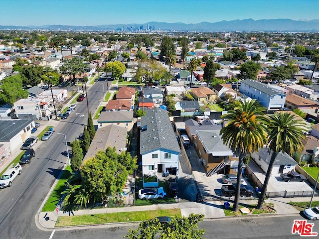 bird's eye view featuring a mountain view