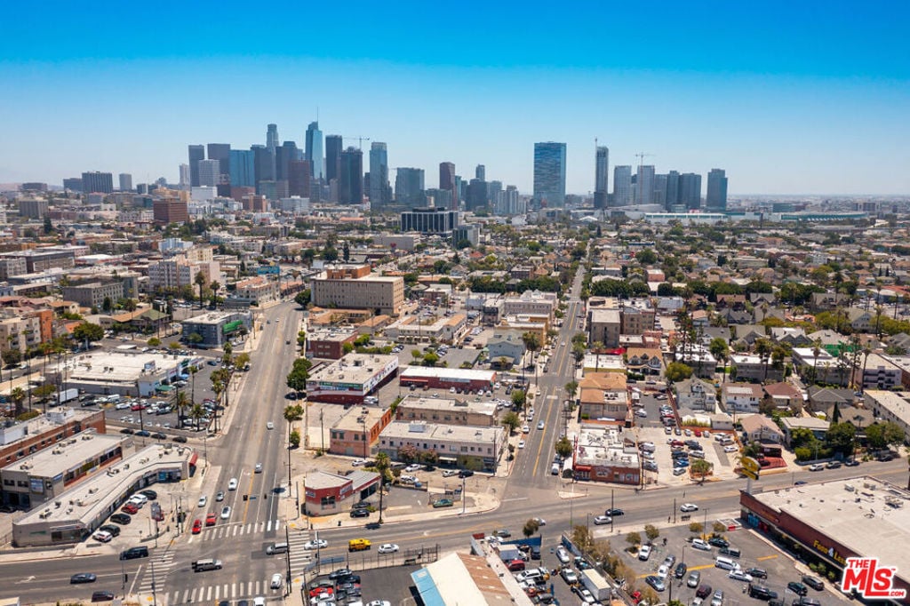 view of aerial view