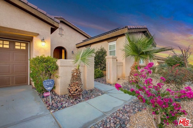 view of mediterranean / spanish-style house