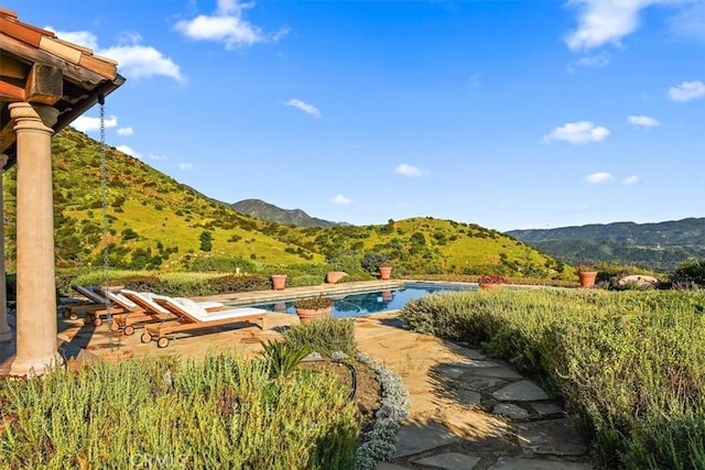 2835 Hermitage Rd, Ojai, CA 93023 - mountain view