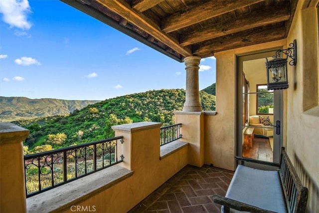2835 Hermitage Rd, Ojai, CA 93023 - balcony featuring a mountain view
