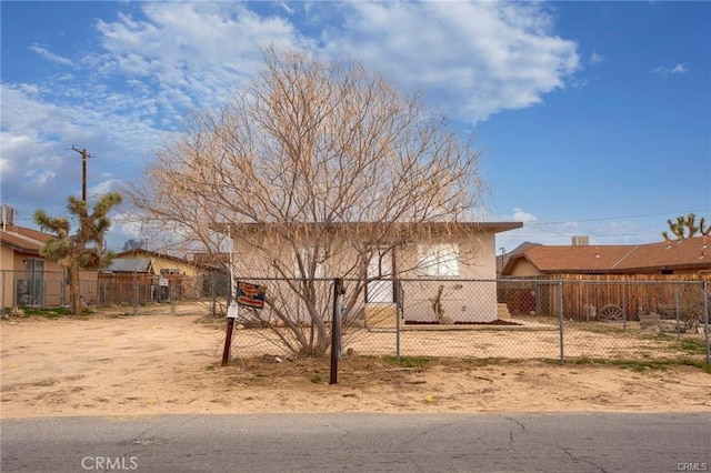 6454 Goleta Ave, Yucca Valley, CA 92284 - view of front of house