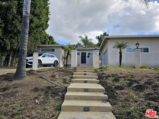 view of front of house