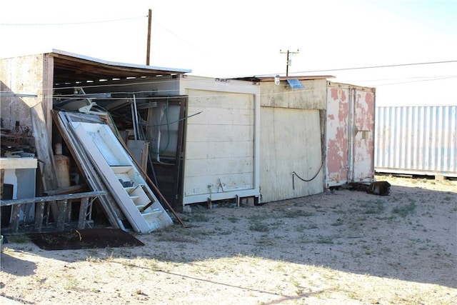 view of outbuilding