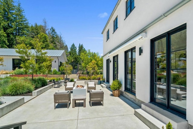 view of patio featuring an outdoor hangout area