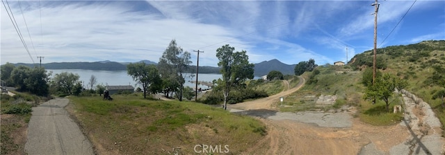 Listing photo 2 for 3651 Parkview Dr, Clearlake CA 95422