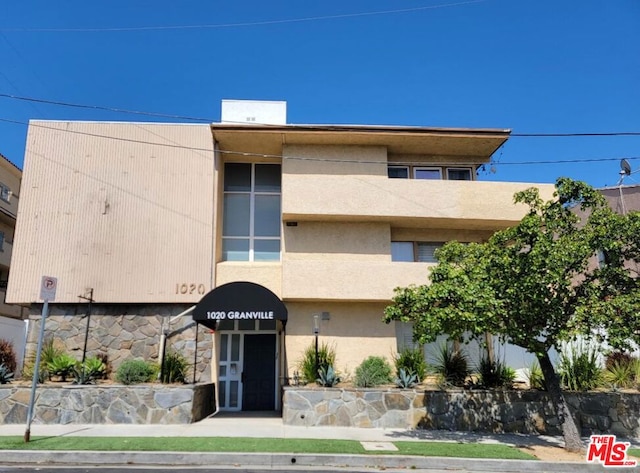 view of building exterior