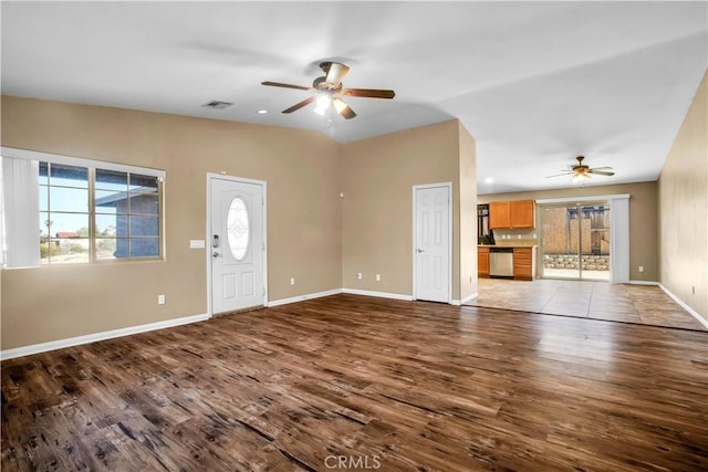 entryway featuring light wood-type flooring and ceiling fan