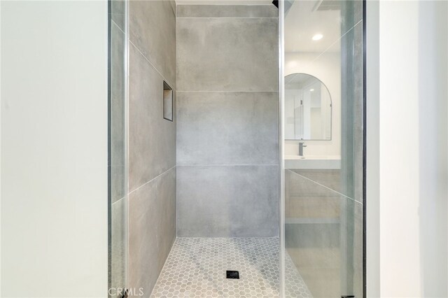 bathroom with walk in shower