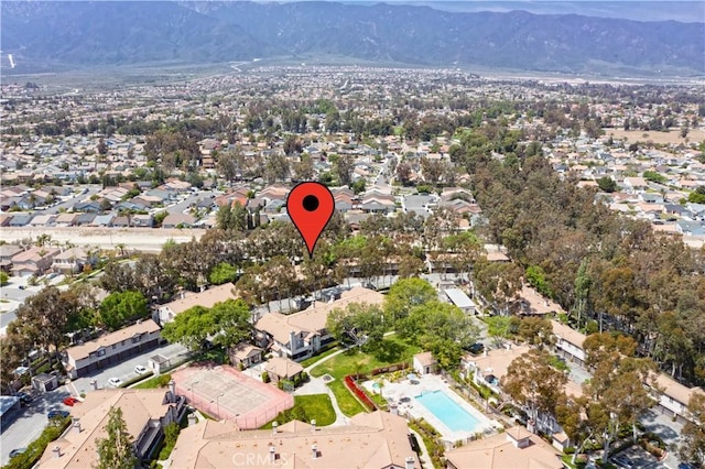 bird's eye view with a mountain view