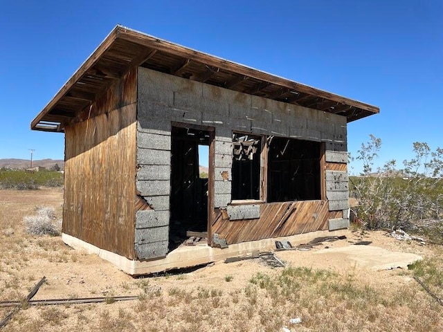 view of outbuilding