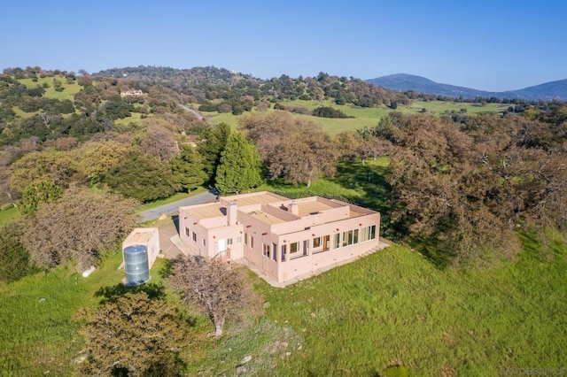 bird's eye view with a mountain view