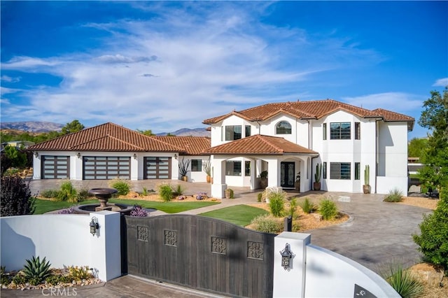 view of mediterranean / spanish-style house