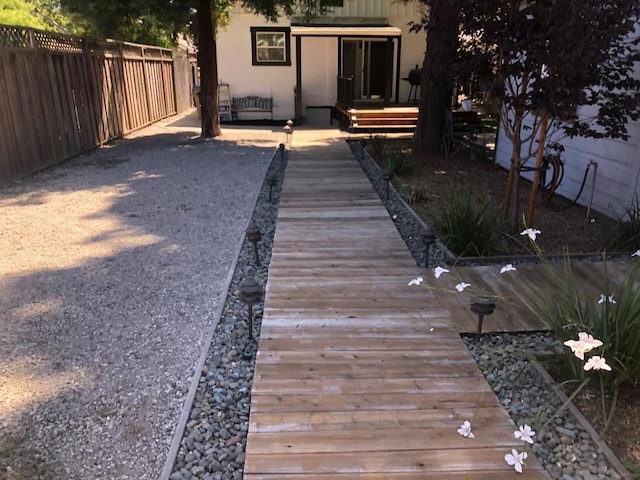 view of yard featuring a patio