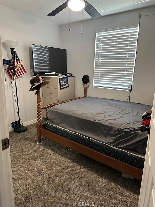 bedroom with carpet flooring and ceiling fan