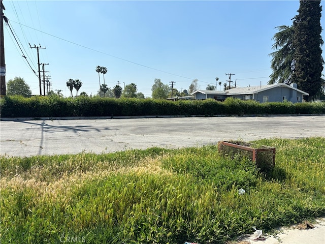 Listing photo 2 for 2258 N Mountain View Ave, San Bernardino CA 92405