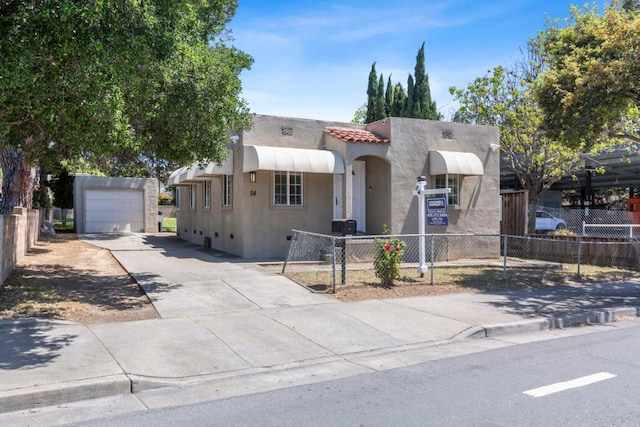 view of front of house featuring a garage