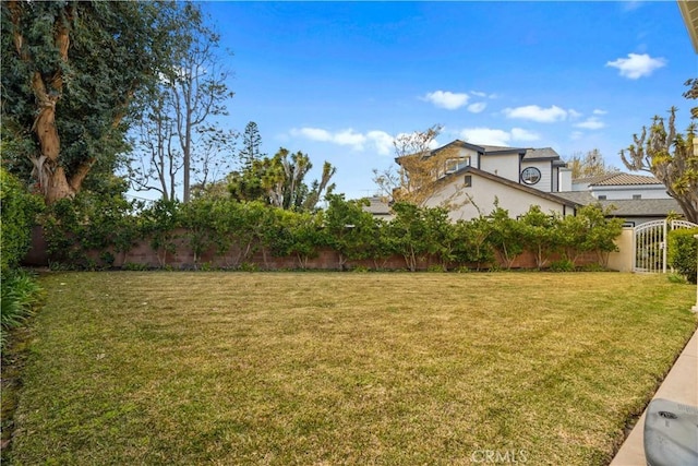 7264 W 88th Pl, Los Angeles, CA 90045 - view of yard