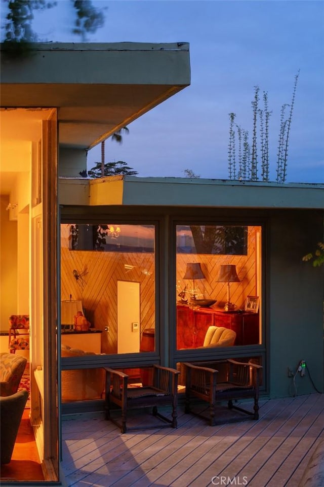 view of deck at dusk