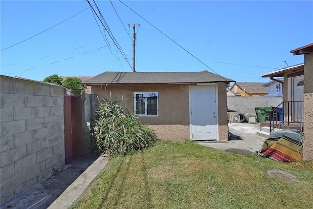 exterior space with a lawn