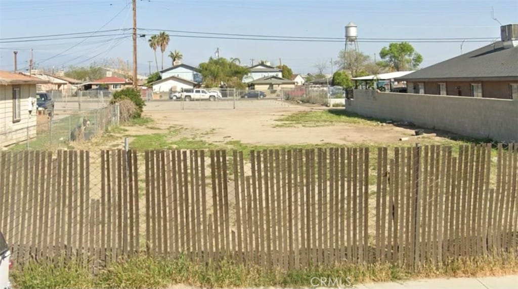 215 Clifton St, Bakersfield, CA 93307 - photo 1