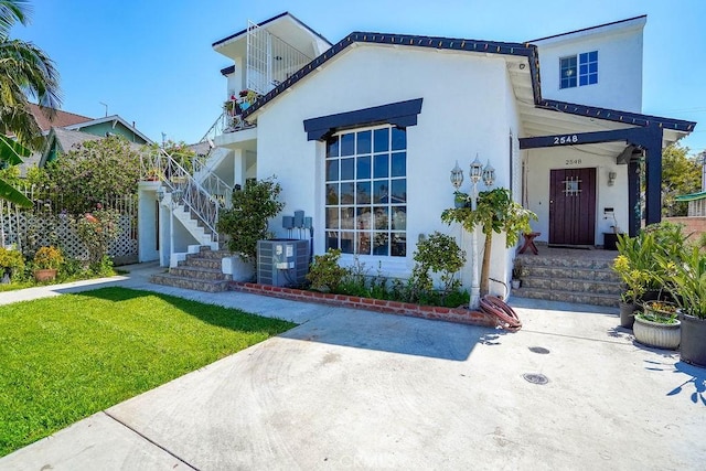 2546 S Bronson Ave, Los Angeles, CA 90018 - photo 1