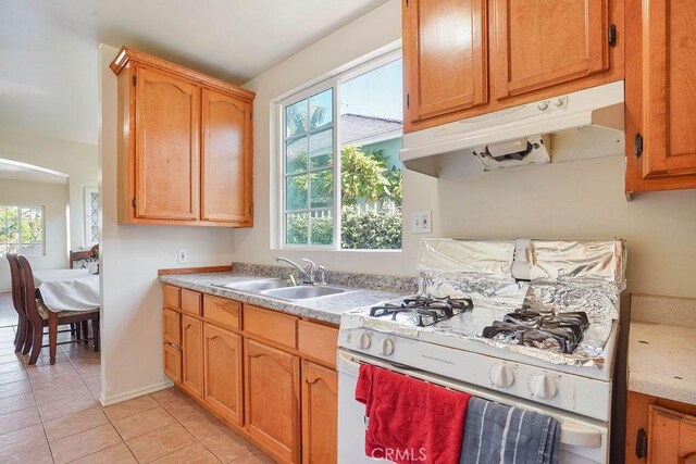 2546 S Bronson Ave, Los Angeles, CA 90018 - photo 17