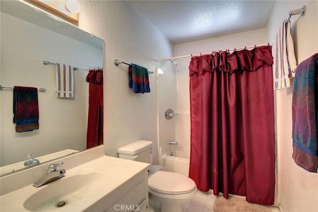 full bathroom featuring tile patterned flooring, shower / bath combo, toilet, and vanity