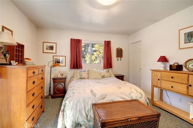 bedroom featuring carpet floors