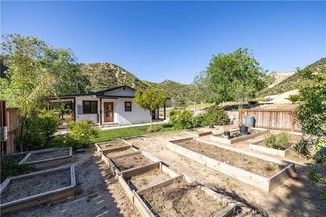 view of yard with a mountain view