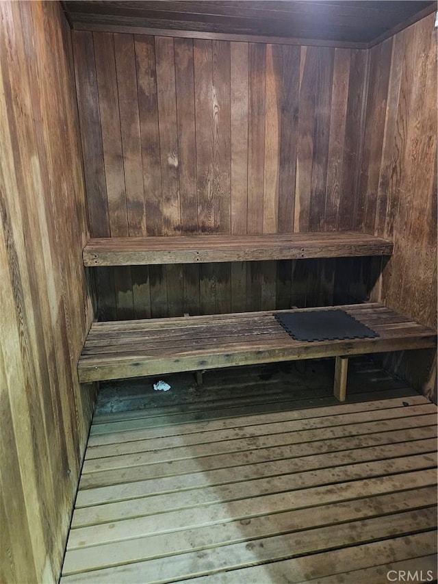 view of sauna / steam room