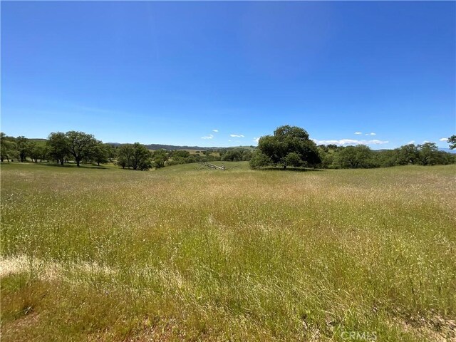 2 Interlake Rd, Bradley, CA 93426 - photo 8
