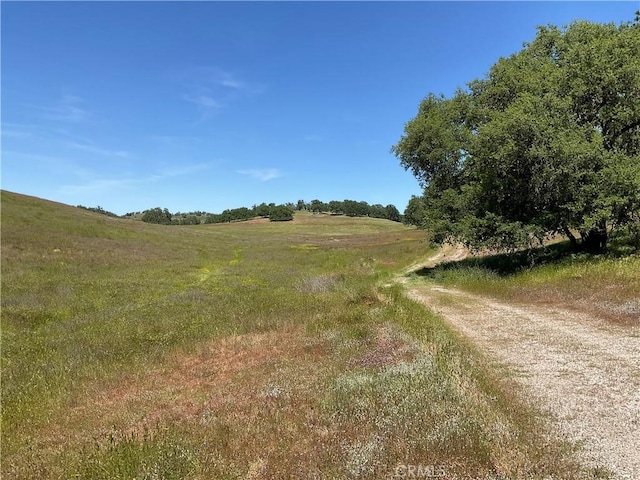 2 Interlake Rd, Bradley, CA 93426 - photo 7