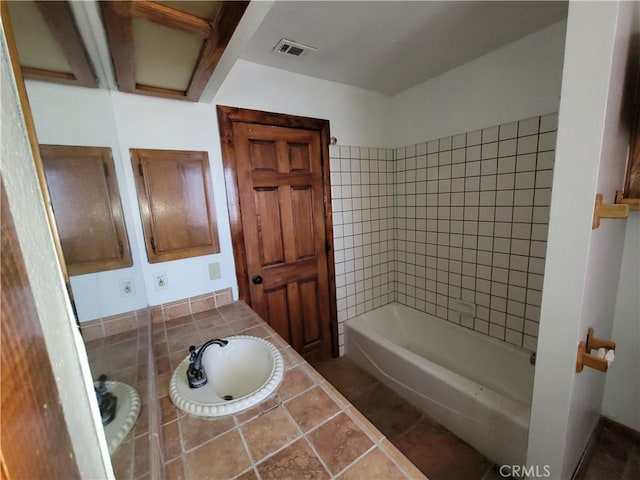 31801 Soapmine Rd, Barstow, CA 92311 - bathroom featuring a bathtub and vanity