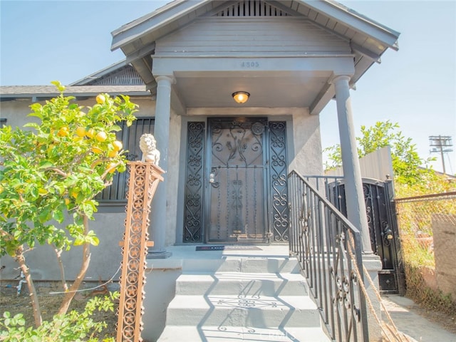 view of property entrance