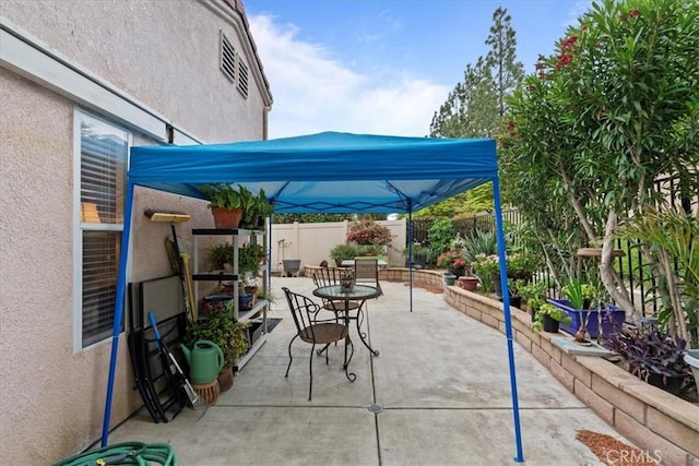 view of patio featuring a fenced backyard