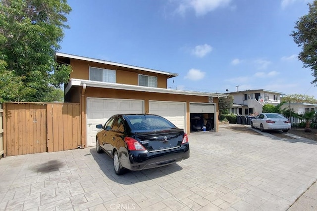 view of front facade with a garage