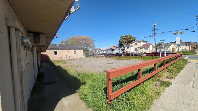 Listing photo 2 for 1731 Barrett Ave, Richmond CA 94801